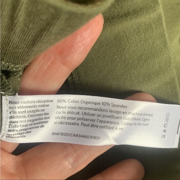 Eileen Fisher. Amazing cropped pants that match the tee. S. Roomy will fit a M - Picture 6 of 6